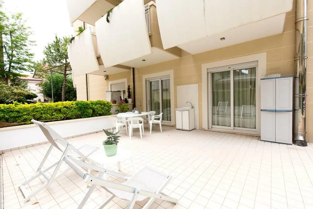 Aparthotel England Риччоне 4*,  Италия
